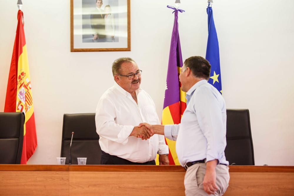 Toma de posesión de Antoni Marí Marí, 'Carraca', en el Ayuntamiento de Sant Joan