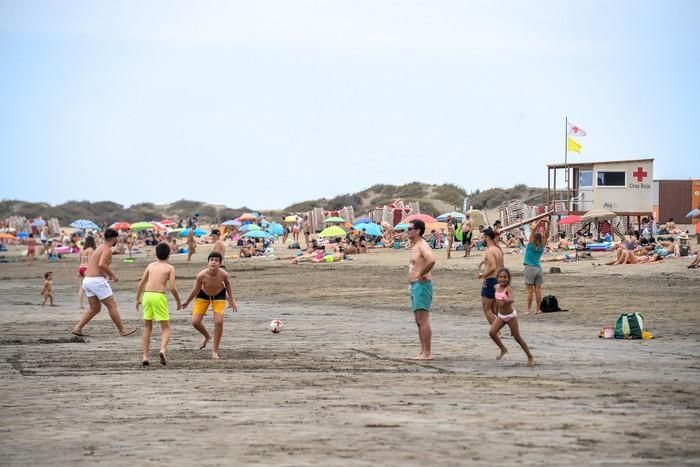 Domingo de la fase 2 en las playas del sur