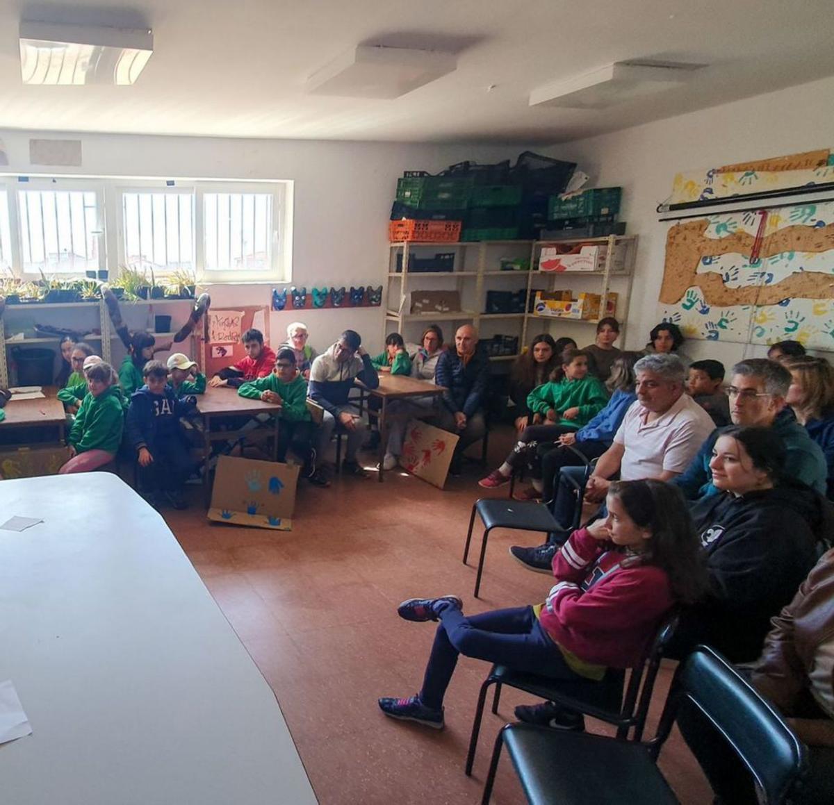 Integrantes y familiares de socios Scouts Benavente, en el encuentro. | E. P.