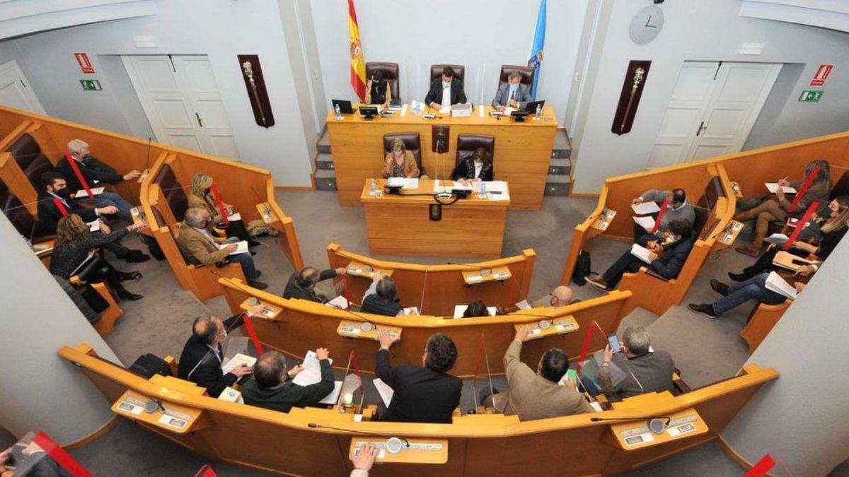 Sesión plenaria en la Diputación de A Coruña.