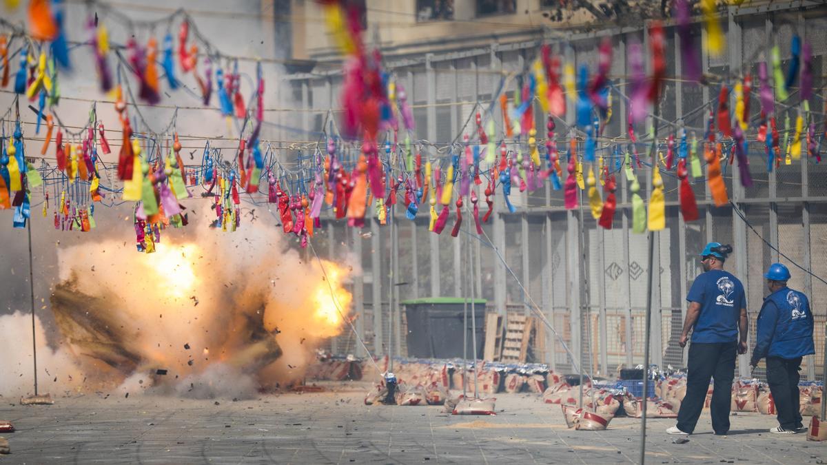 Cómo ir este domingo a la primera mascletà