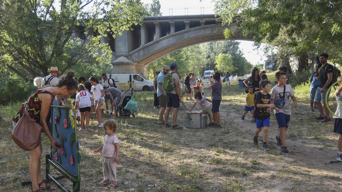 Per la festa major ja es va programar una tarda d'activitats al costat del riu