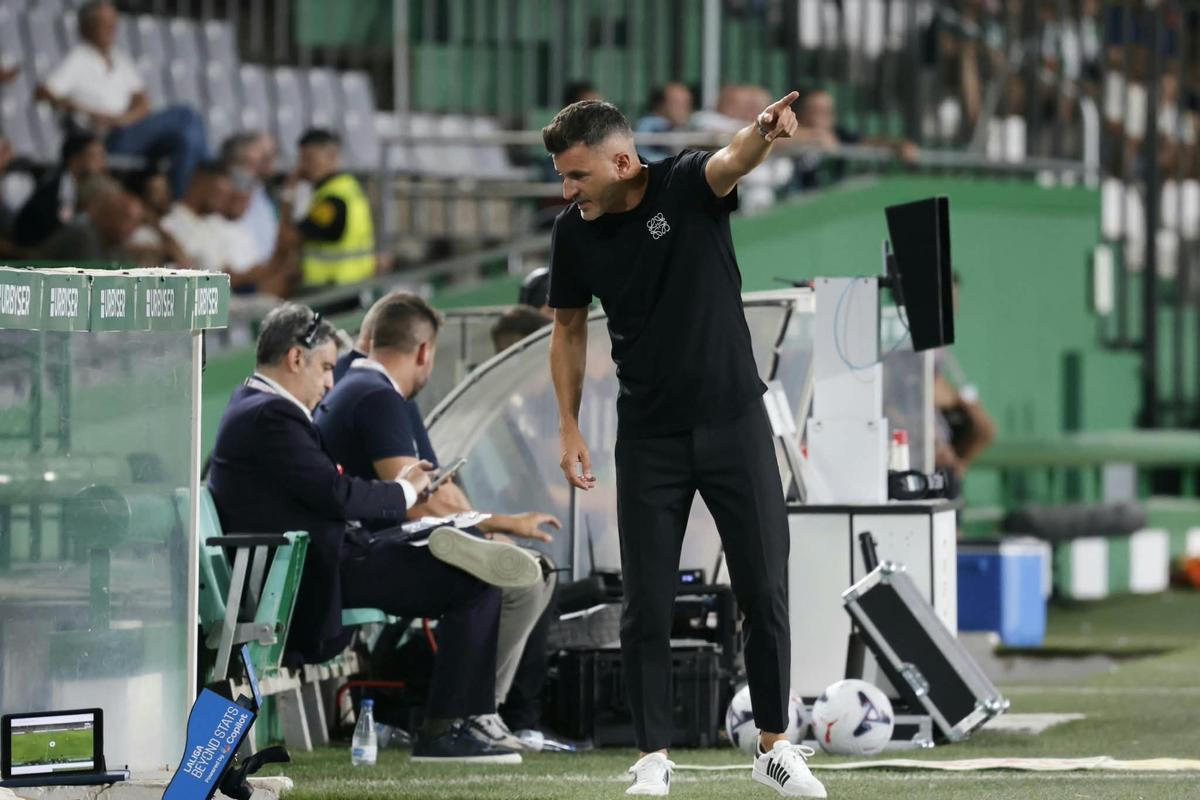 Córdoba CF-Granada | Las imágenes del partido de LaLiga Hypermotion Córdoba CF-Granada | Las imágenes del partido de LaLiga Hypermotion
