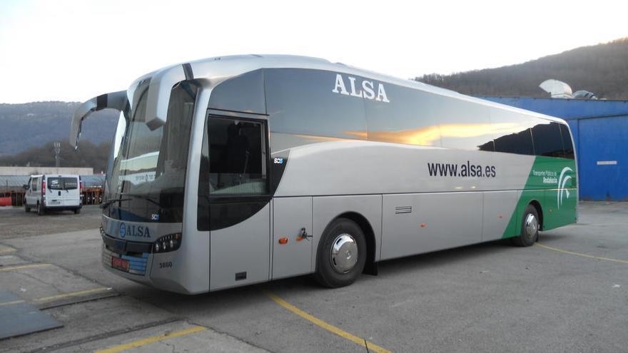 Autobús de la empresa Alsa.