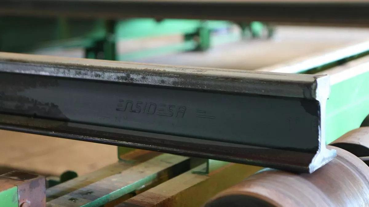 Un raís fabricado por ArcelorMittal con marca Ensidesa en 2017.