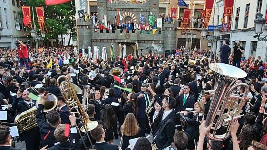 Elda celebrará sus Moros y Cristianos del 15 al 19 de octubre de este año tras aplazarse por el coronavirus