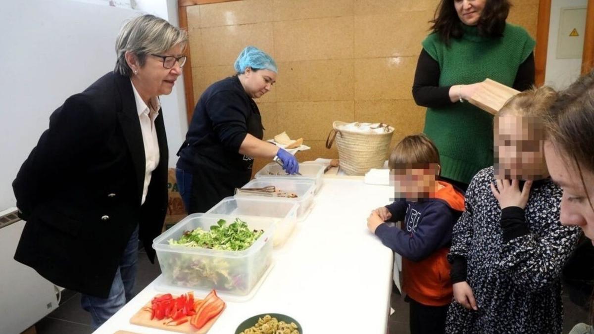 Veinte mil escolares se han familiarizado ya con las conservas de los  productos del mar