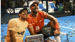 Chingotto y Galán, felices con su segunda corona del año