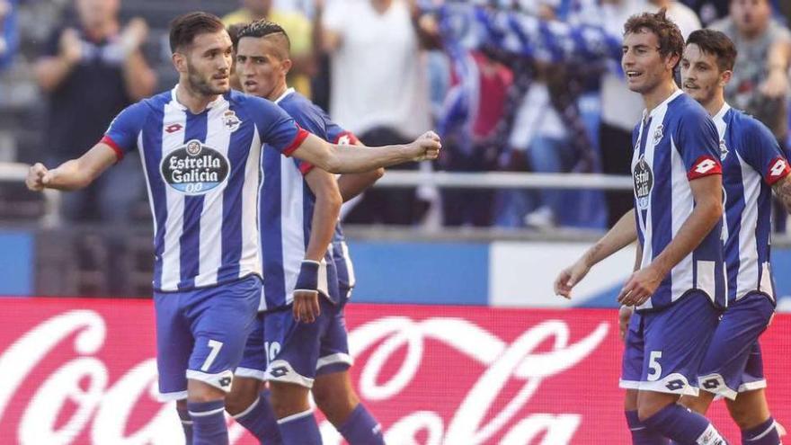 Lucas Pérez celebra con Fayçal, Mosquera y Luis Alberto uno de sus goles ante el Espanyol.