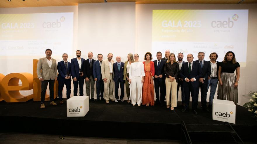 Abel Matutes recibe el premio de la CAEB a la trayectoria empresarial