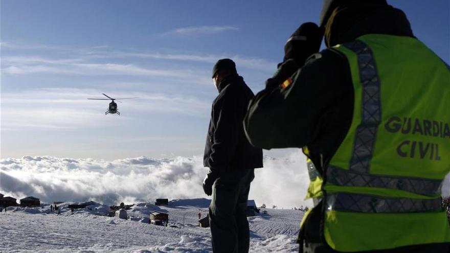 Fallece un montañista tras caer por un desnivel en el pico Mulhacén