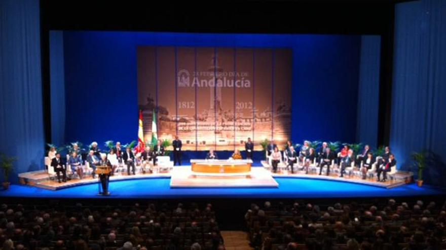 Andalucía celebra un 28-F marcado por la cercanía de las elecciones autonómicas