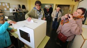 Comencen les votacions del 9-N.