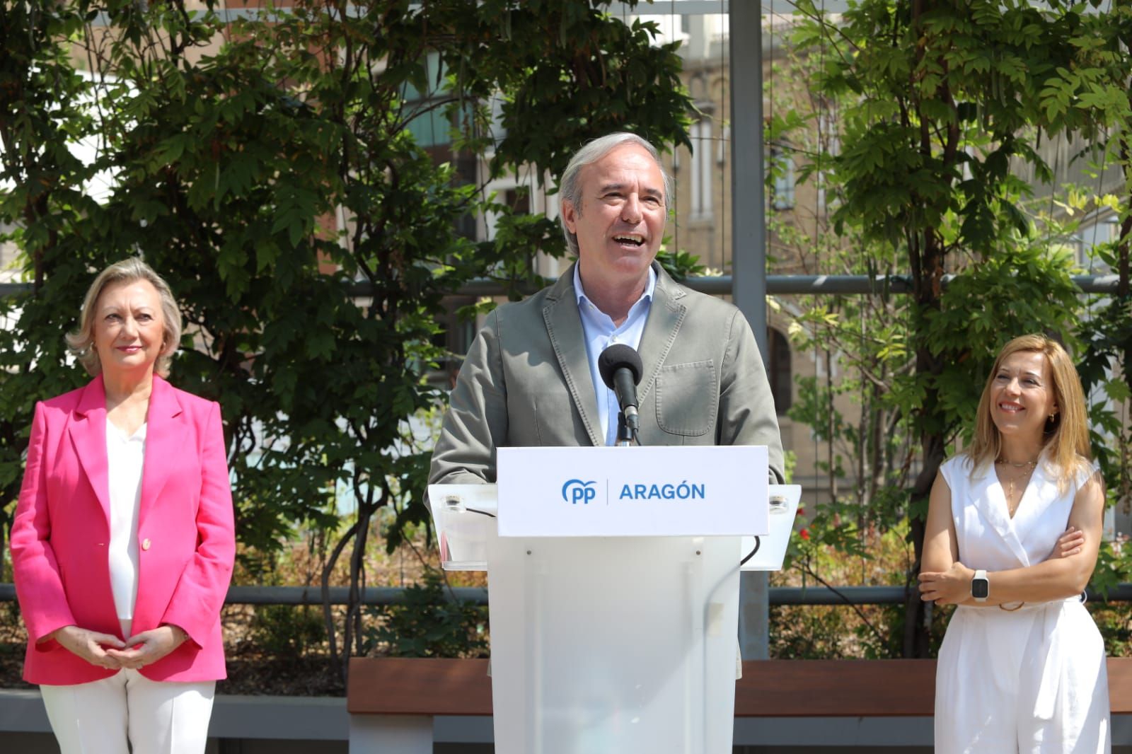 El PP presenta sus candidatos para el Congreso y el Senado en la plaza Salamero de Zaragoza