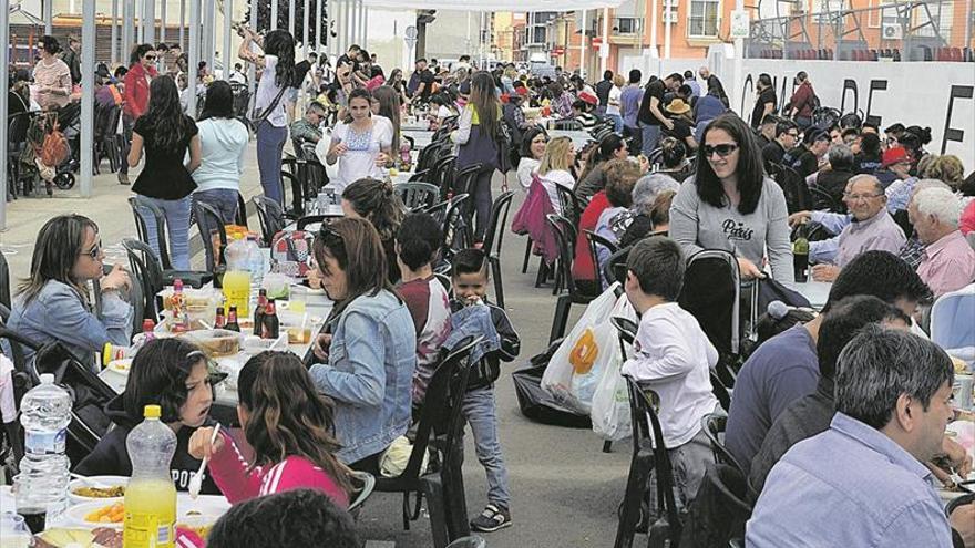 Moncofa consolida el Día de las Paellas con una asistencia de 1.200 personas