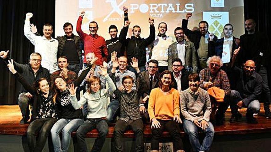 La gran família del ciclisme català que va presentar ahir La Portals