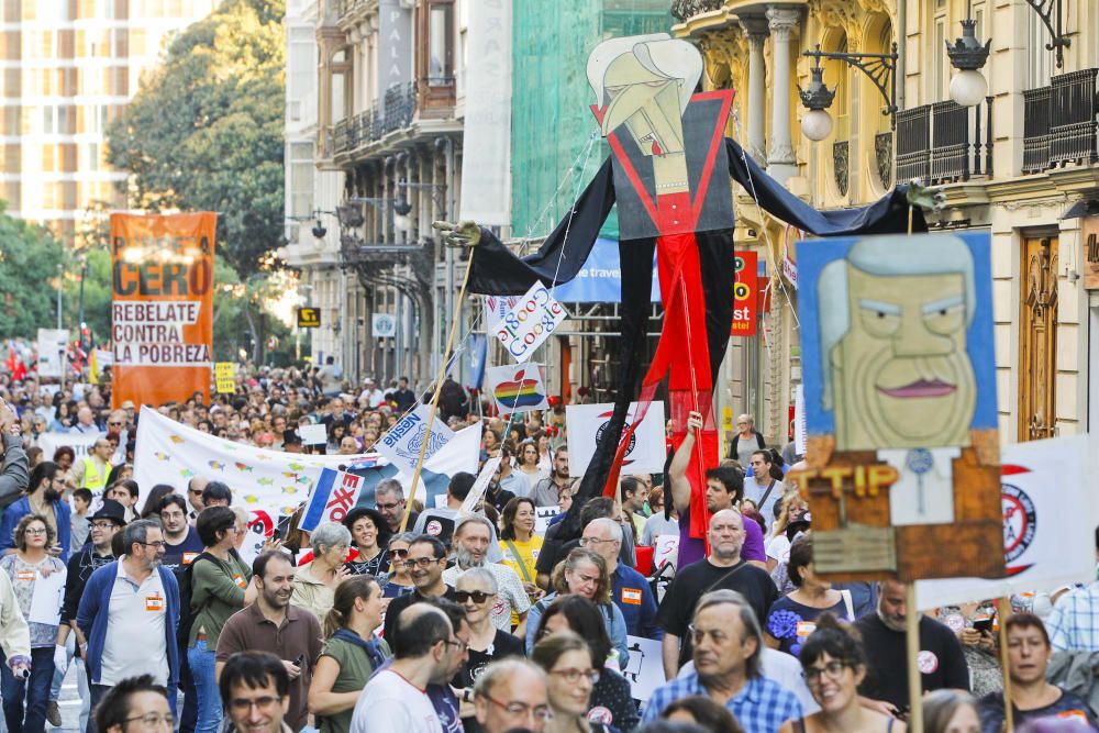 Manifestación de la plataforma Pobreza Cero en Valencia