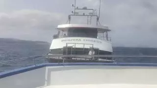 Susto en un barco en Canarias: 150 personas, a la deriva al estropearse un ferry entre La Graciosa y Lanzarote