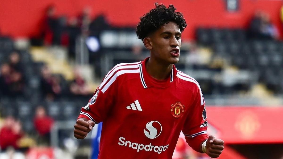 JJ Gabriel, en un partido con la cantera del United.