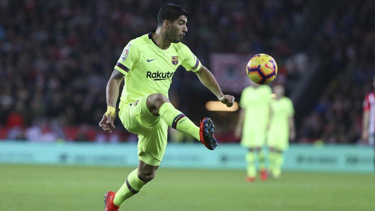 Luis Suárez alertó de falta de comunicación entre los jugadores del Barça