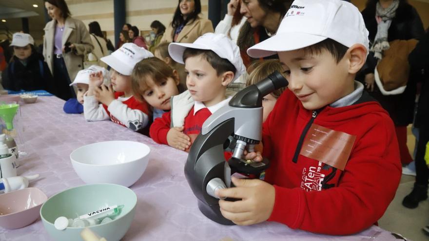 Llamada a la vocación científica de las niñas