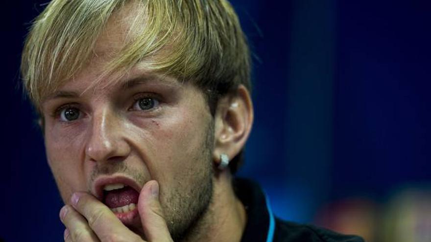 Rakitic: "Claro que afecta la baja de Messi"