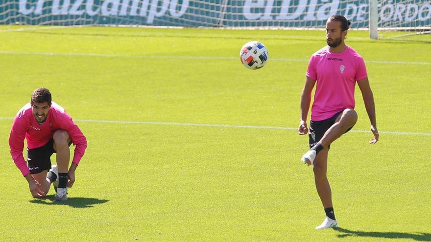 Mario Ortiz, tras dar negativo en el test covid, en la sesión de entrenamiento de hoy.