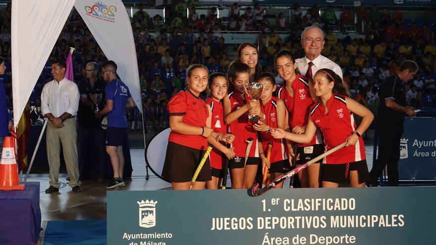 El pabellón de Ciudad Jardín vibró con la entrega de trofeos de la edición número 35 de los Juegos Deportivos Municipales.