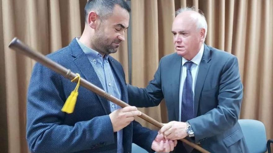 Acusan a Miras de ‘cambiar’ la alcaldía de El Raal por avales