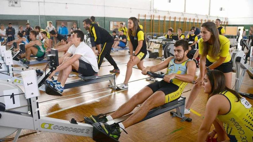 Un momento de la pasada edición del Campeonato Escolar de Remoergómetro en Cangas. // Gonzalo Núñez