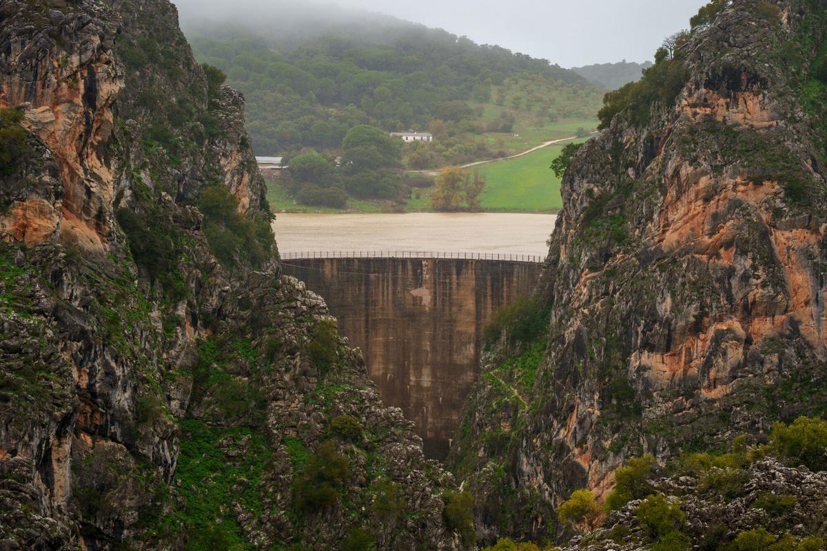 La presa de Montejaque este fin de semana.