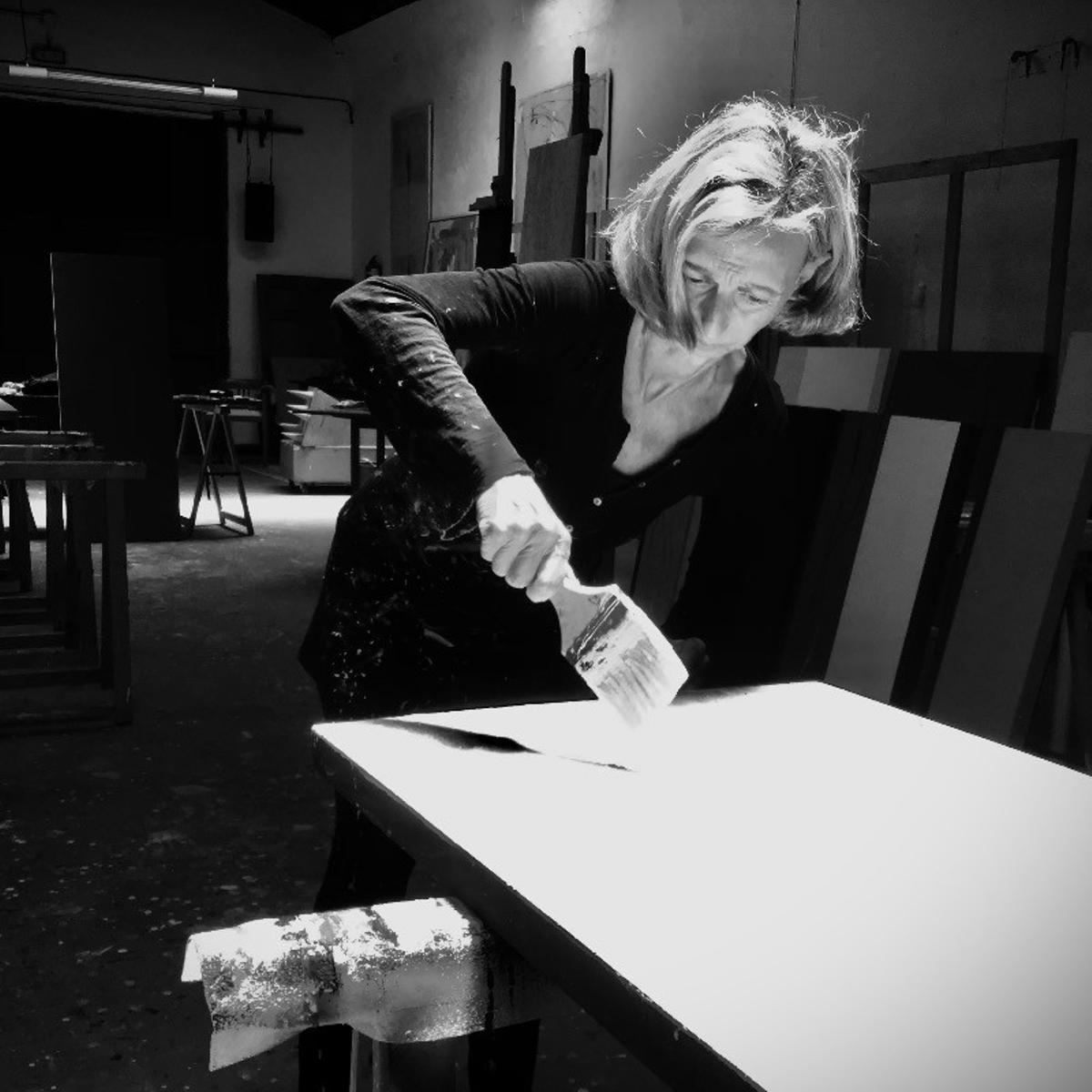 La artista Carmen Cólogan.