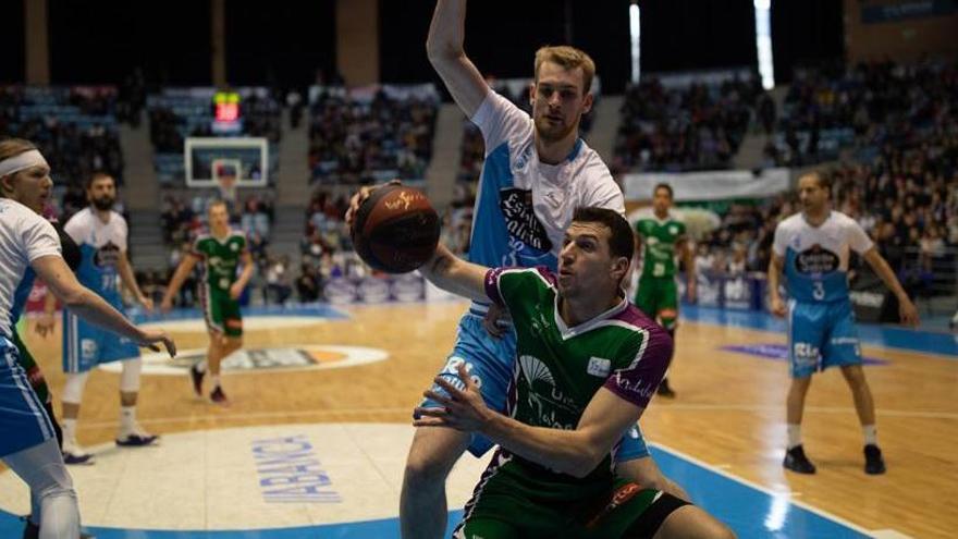 Milosavljevic, ante el Obradoiro.