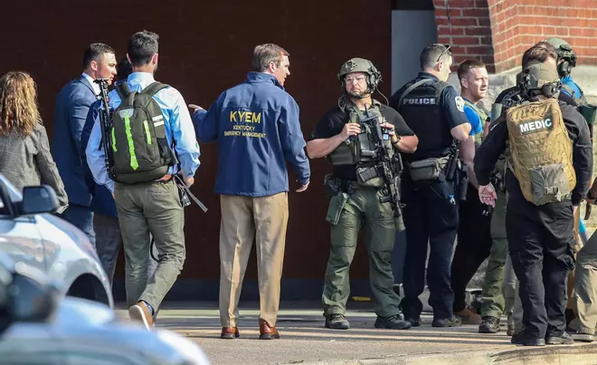 Las imágenes del tiroteo en Louisville que ha causado varias víctimas mortales