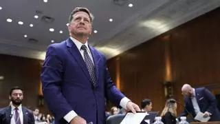 Trump pone al director del espionaje al frente de sus políticas hacia la IA tras permitir a la industria que se autoregule
