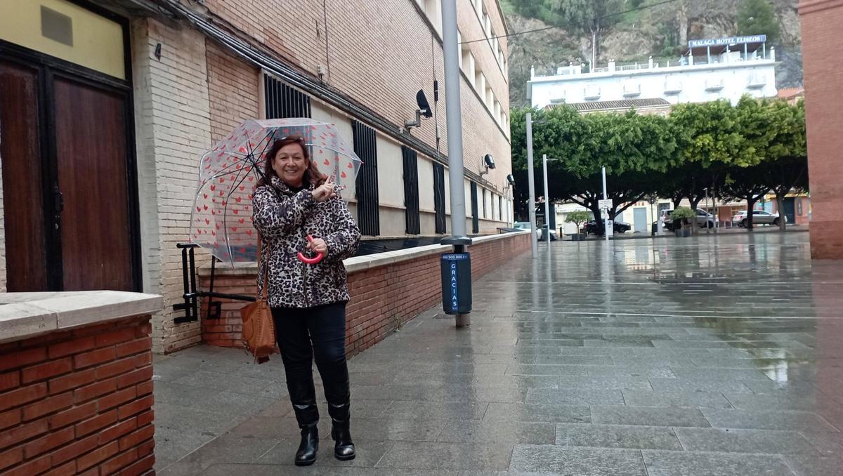 La presidenta vecinal, Mari Ángeles Ramírez, en el anexo del Hospital Noble de los años 70.