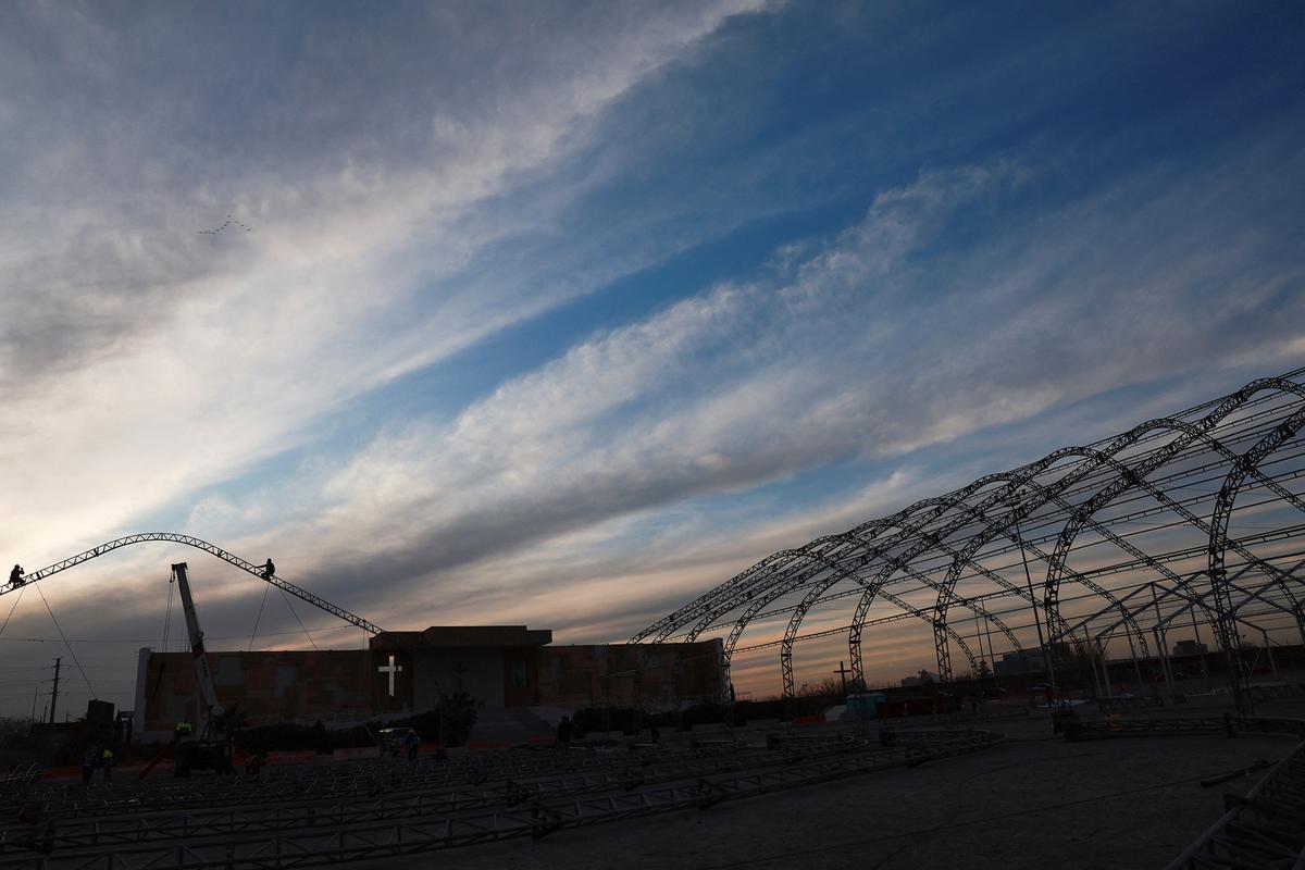 México prepara carpas-refugio en la frontera con Estados Unidos tras el anuncio de Trump de deportaciones masivas