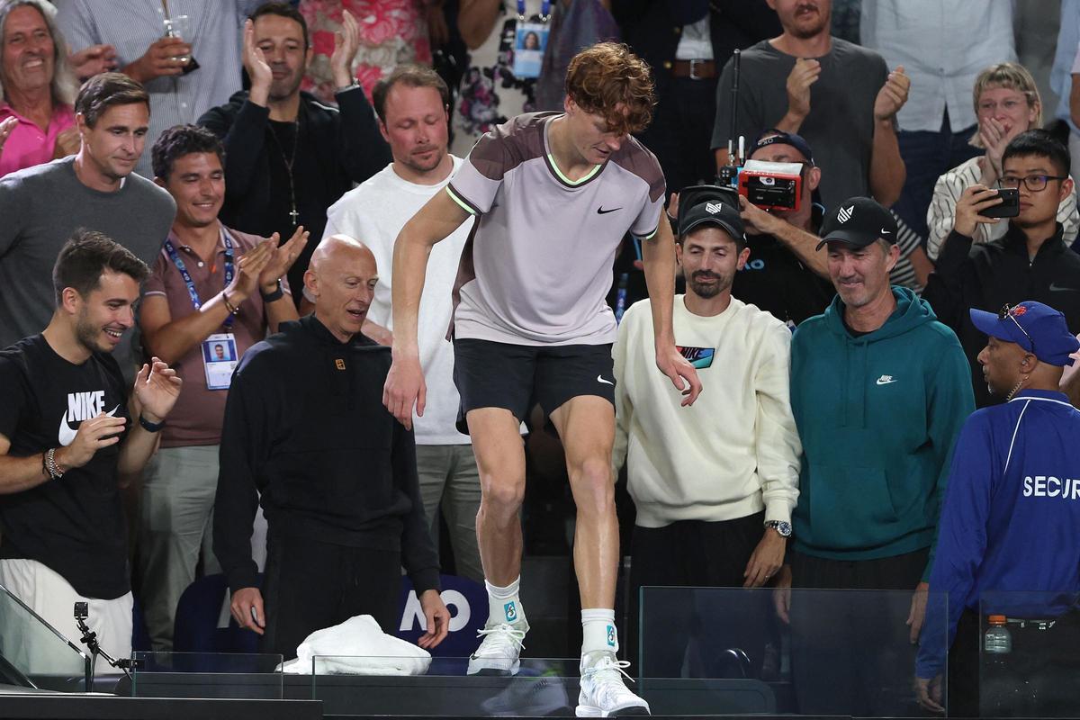 Jannik Sinner derrotar a Daniil Medvedev en la final del Abierto de Australia