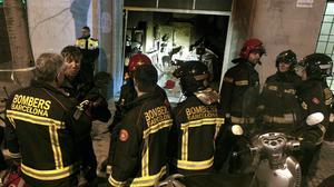 Imatges de l’explosió que ahir va provocar vuit ferits a Barcelona.