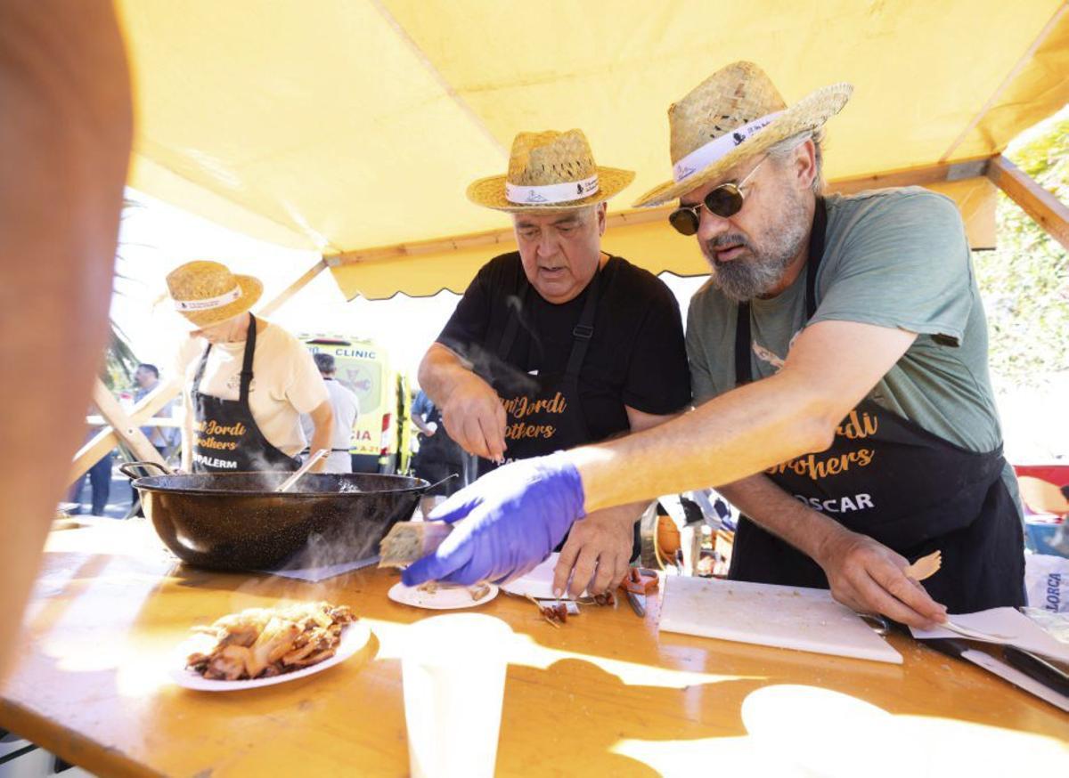 Los ‘Sant Jordi Brothers’ en acción.