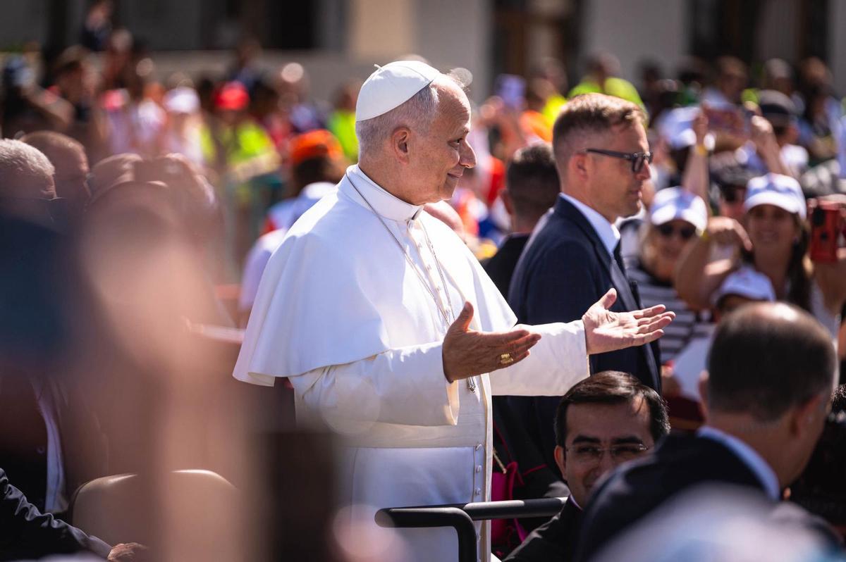 El papa León XIV durante el acto en la Plaza del Cristo en La Laguna