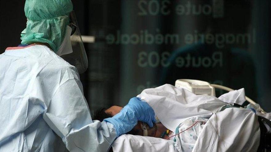 Bélgica dará un bono de 1.450 euros al personal médico y a los farmacéuticos