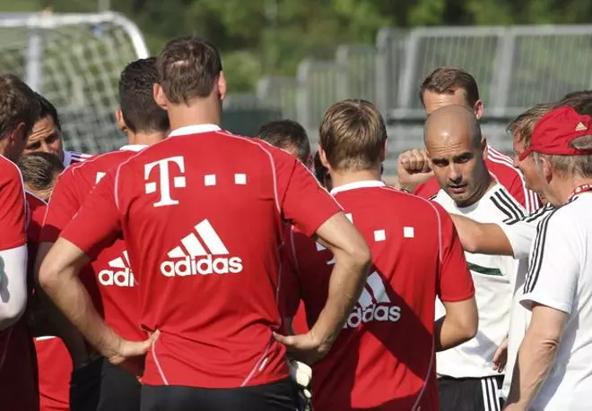 Primer entrenamiento del Bayern de Guardiola en Italia