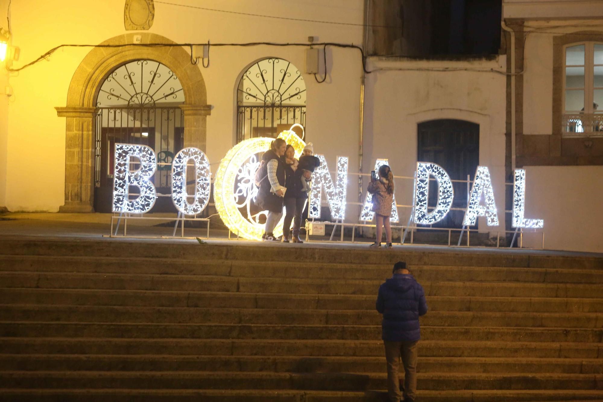 Betanzos inaugura la Navidad con el encendido de su alumbrado navideño
