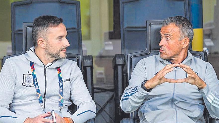 Pablo García Cuervo con Luis Enrique en el estadio de San Siro (Milán)