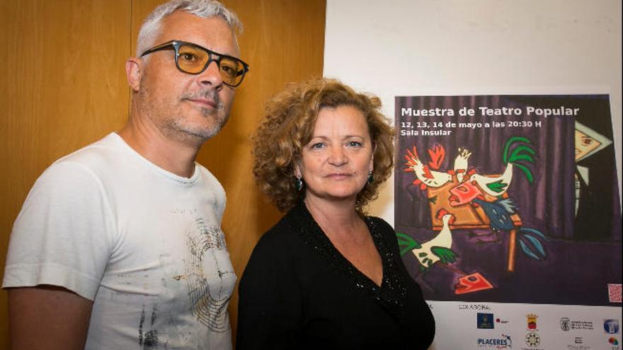 Sergio Placeres y Blanca Rodríguez, coordinadores de la Muestra de Teatro Popular.