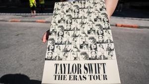 Los fans de Taylor Swift ya toman los alrededores del Bernabéu
