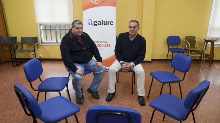 Gerardo Rodríguez y José Manuel Recouso, en el salón de actos de Agalure.