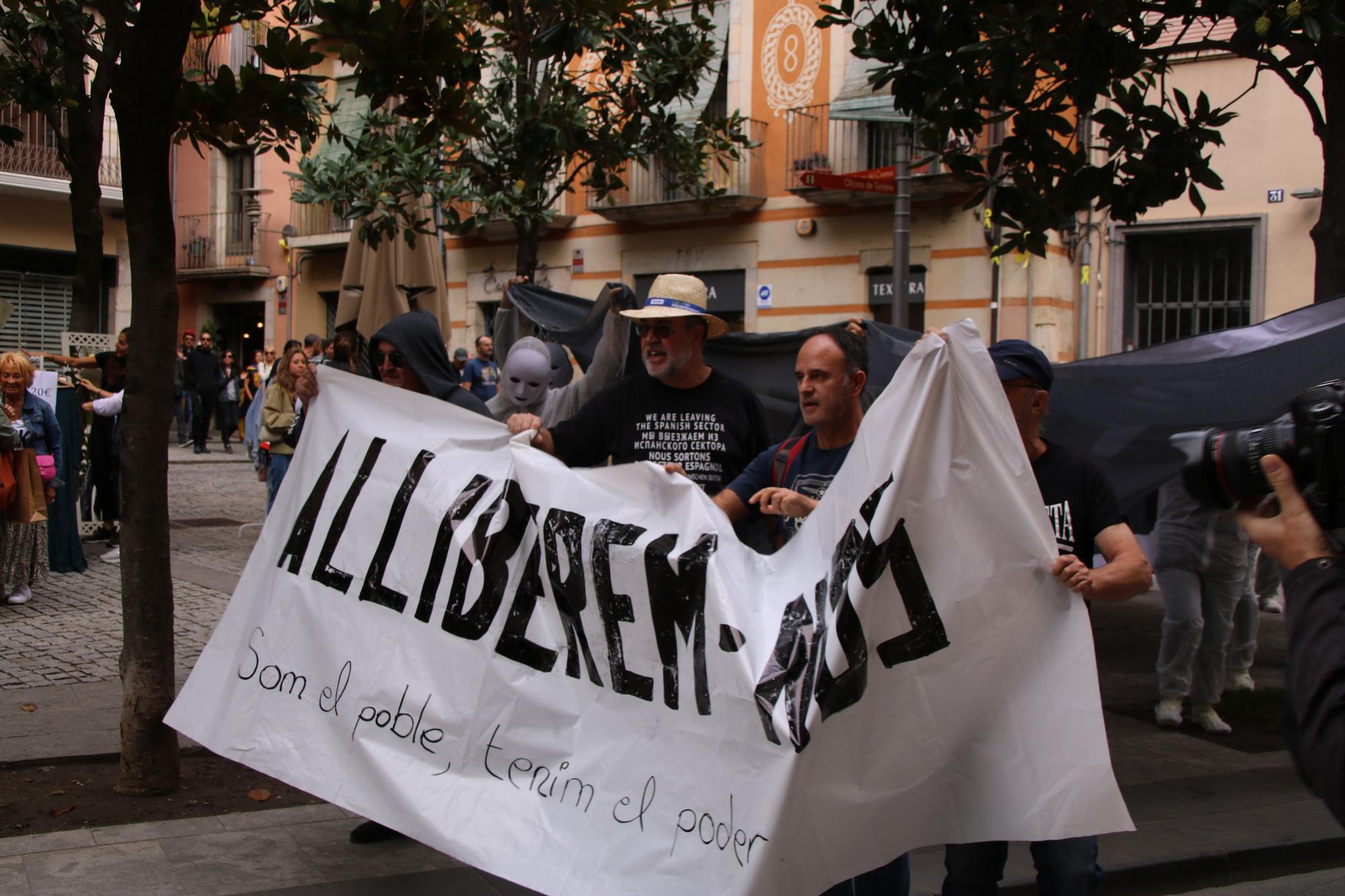 Cinquè aniversari de l'1-O a Girona, en fotos