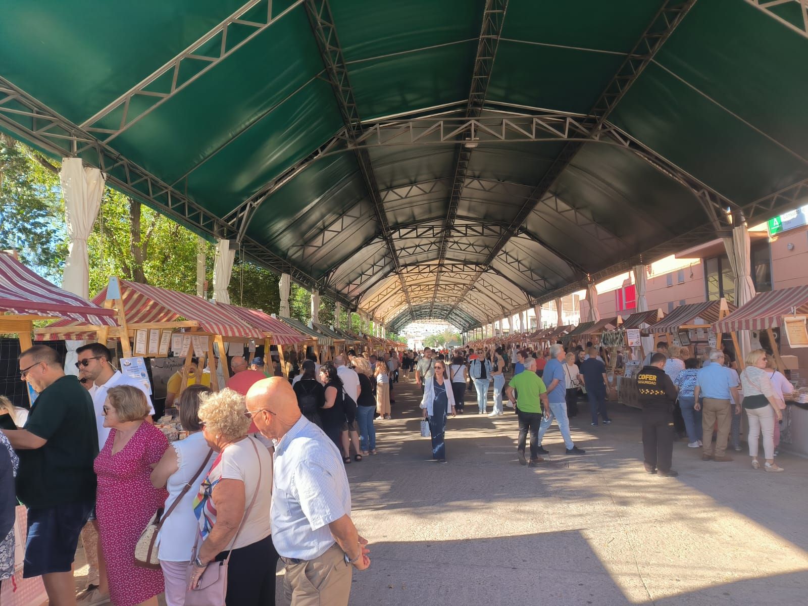 La Feria del Queso Artesano de Teba, en imágenes.